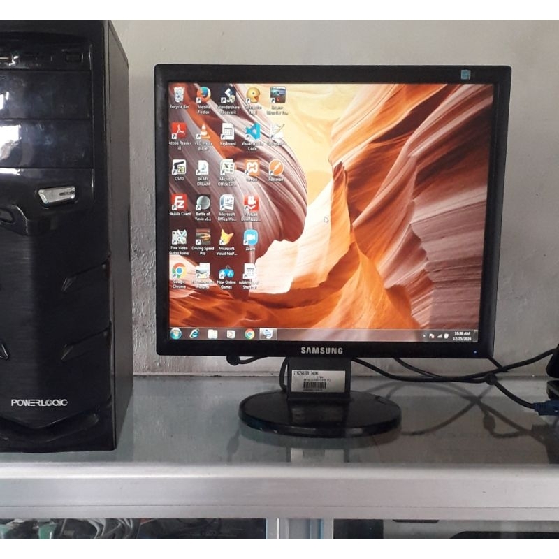 Monitor Samsung 17inch Seri 743NX
