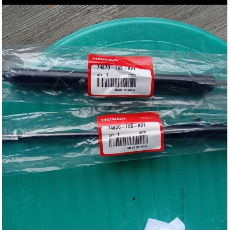 Shockbreaker/ shock bagasi Honda Jazz GK5 2014-2021 original