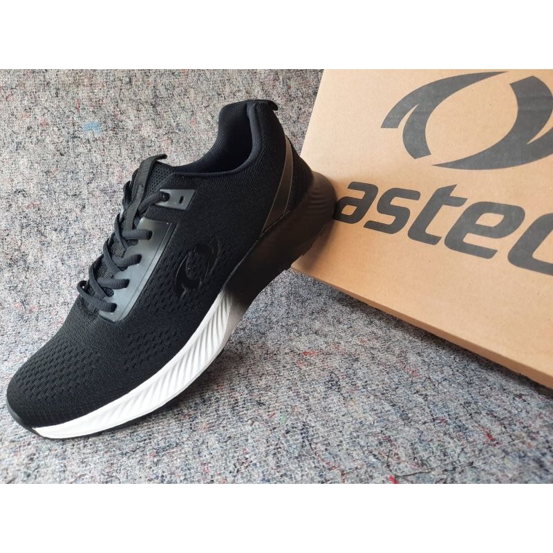 sepatu sport Astec original hitam polos