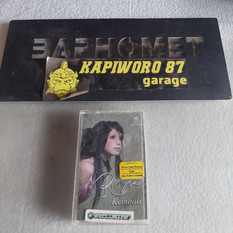 Kaset Pita Rossa Album Kembali