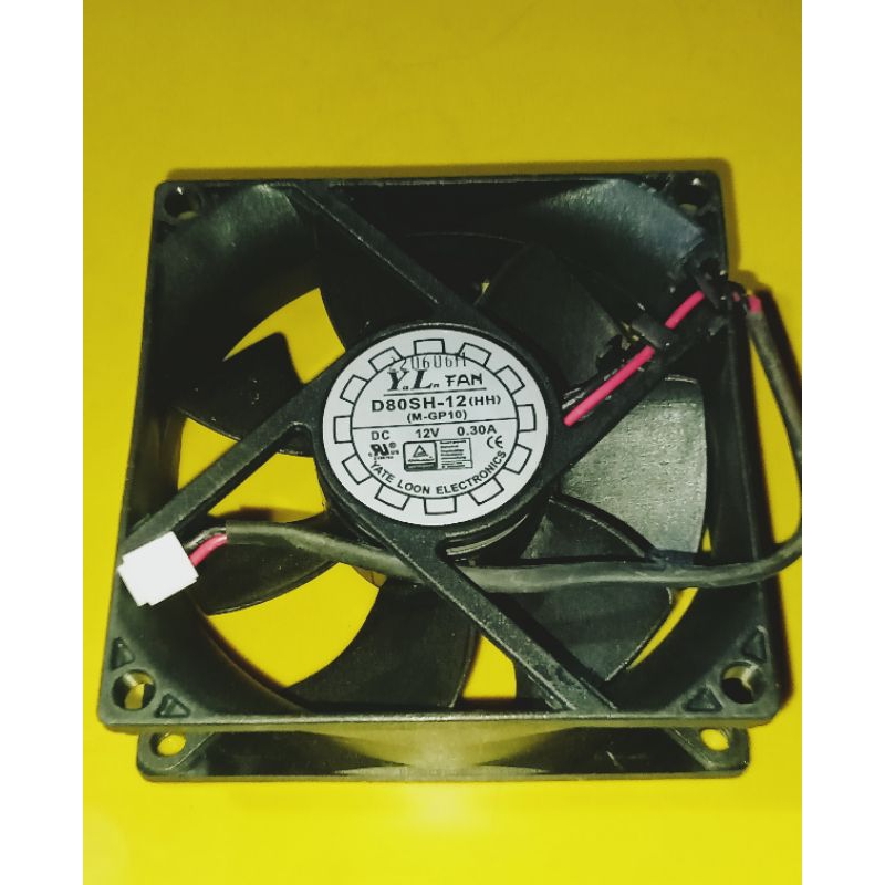 kipas fan 8x8 DC12V 0.30A tebal 2.5cm bekas