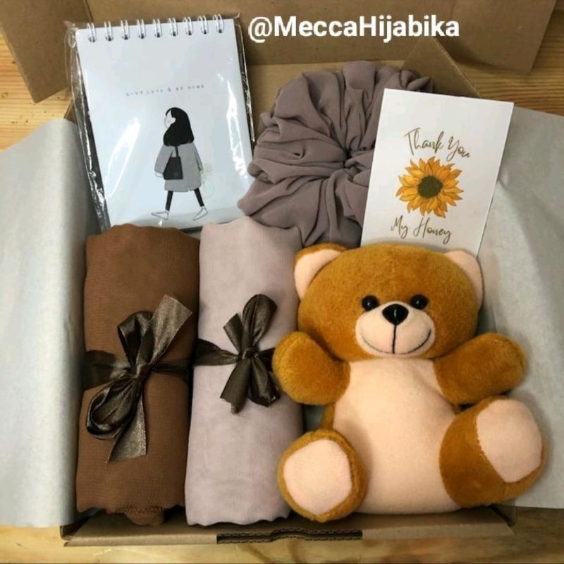 

Hampers Hijab | Kado Ultah Cewek | Kado Pacar | Giftbox Ultah | Hampers Murah | Boneka | Hijab | Giftbox Boneka