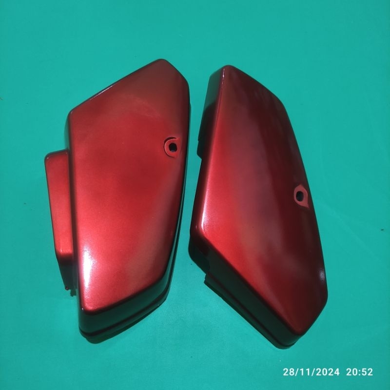 Bok box aki C700 merah abs