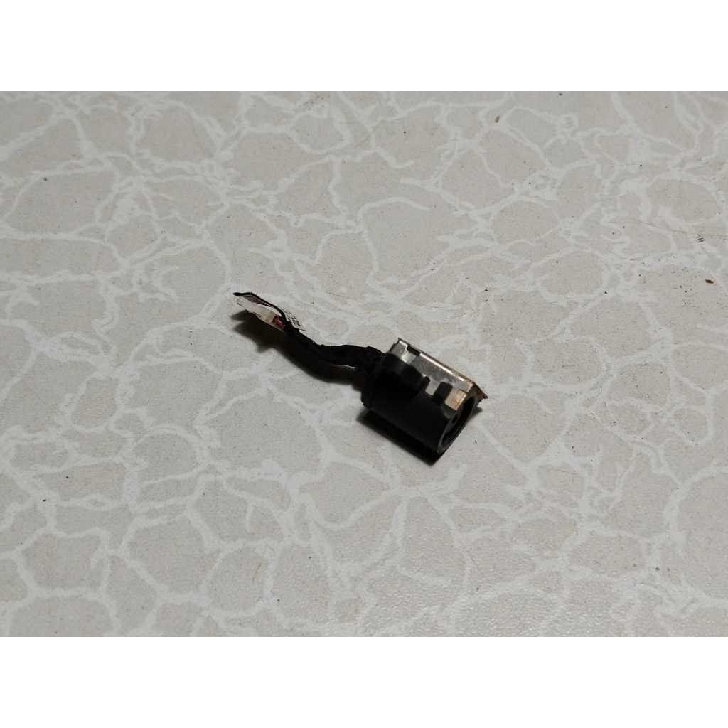 DC In Adaptor Laptop Dell Vostro 3360