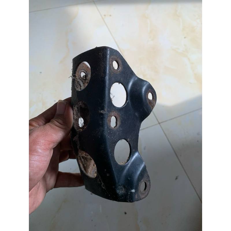 pangkon mesin megapro