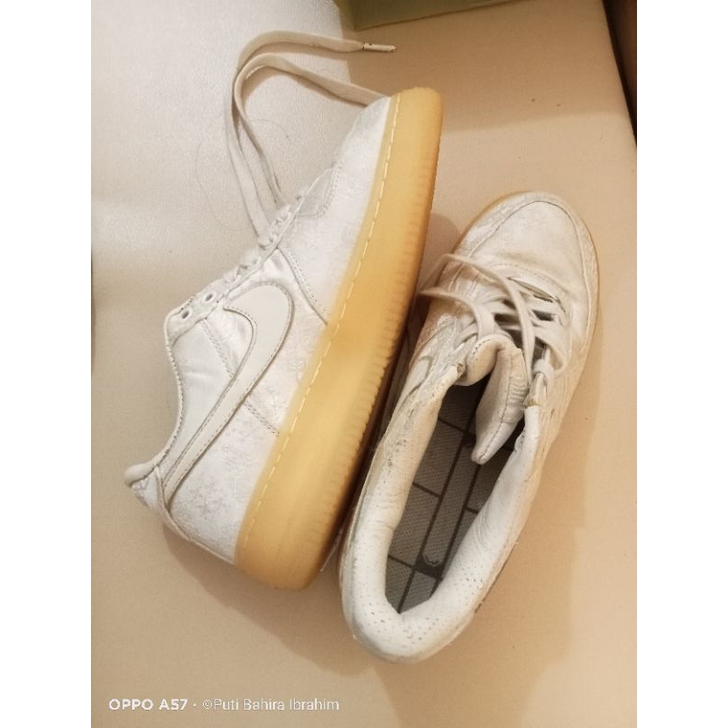 preloved guc*ci tenis/ preloved sepatu wanita/preloved sepatu pria gucciii/preloved sepatu brand/pre