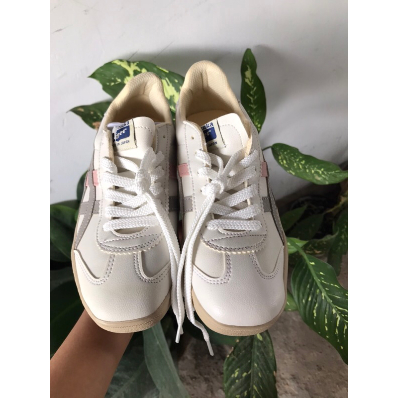 NEW ONITSUKA TOKUTEN