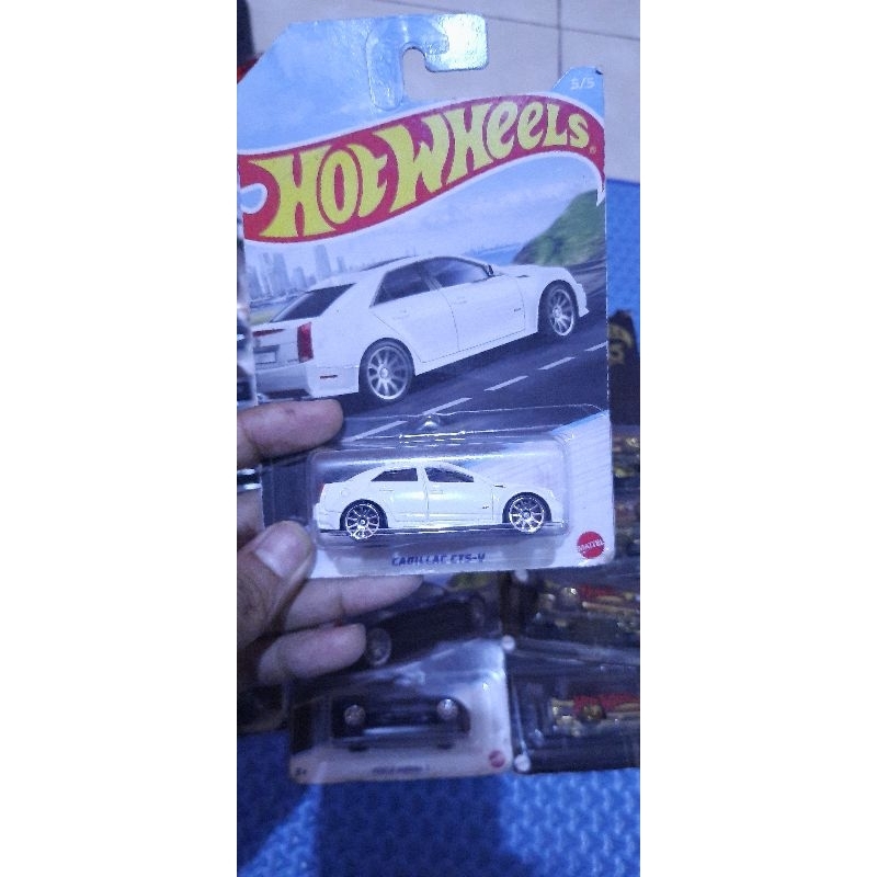 HOT WHEELS CADILLAC CTS-V