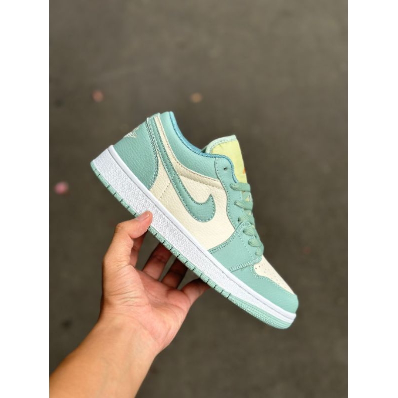 Nike Air Jordan 1 White Tosca Premium