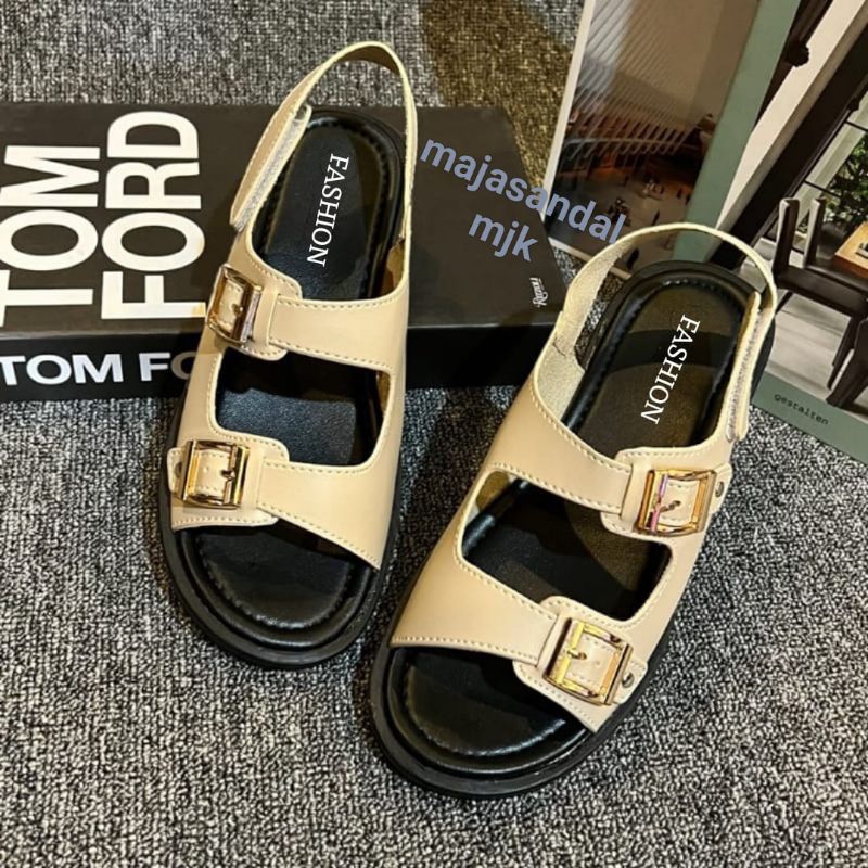 Sandal Platform Wanita Remaja Viral Terbaru Sandal Wanita Korean style Elegan Sandal Wanita Slop Sli