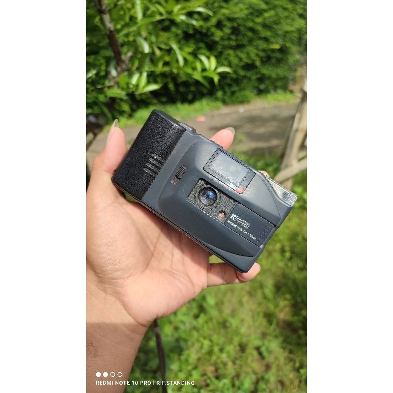 kamera roll film jadul ricoh YF-20