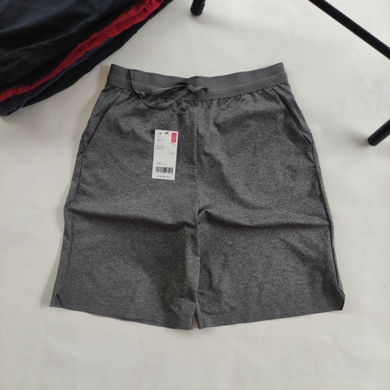 Shortpants running uniqlo - celana pendek running uniqlo