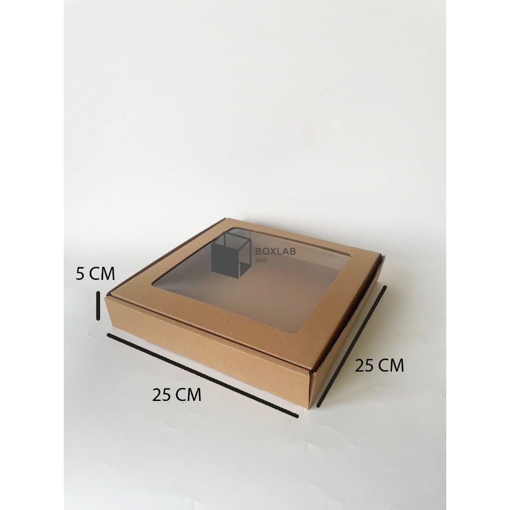 

Box Jendela Mika 25x25x5 cm, Box Cake Tart Puding, Kotak Kue, Packaging E flute CM 25255