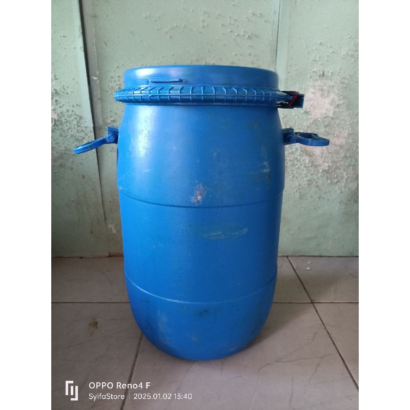 Drum biru/Tong sampah ukuran 30Liter Bekas Full set