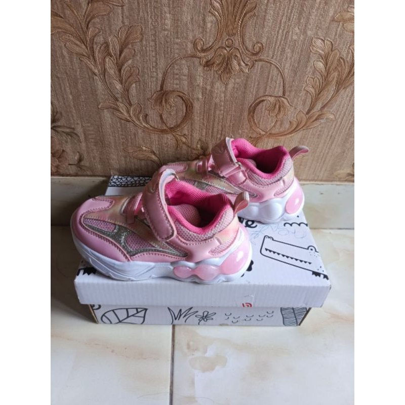 Sepatu Anak Crocodile Like New