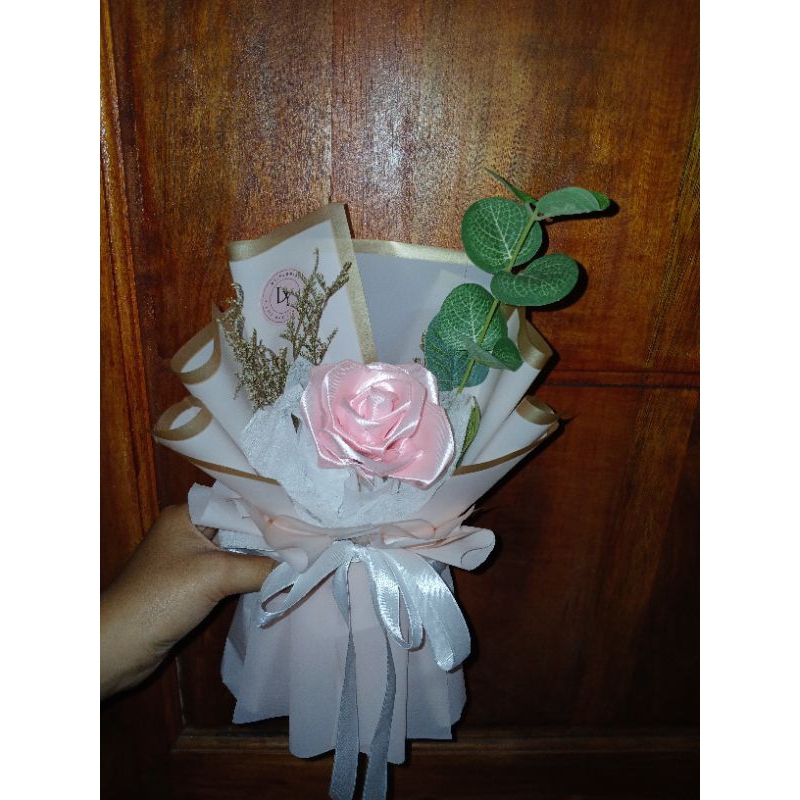 

buket mini bunga / single rose pita satin