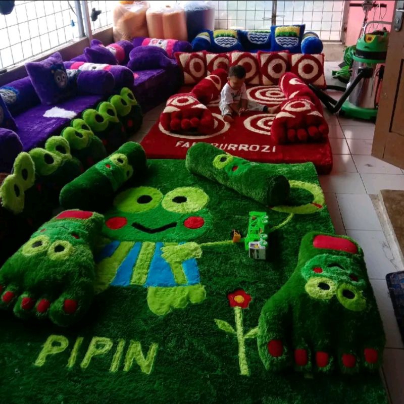 Surpet Karpet bulu karakter full set