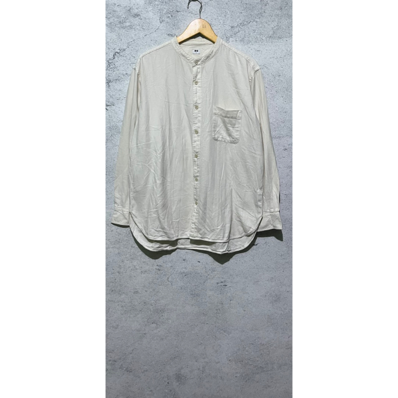 Uniqlo Kemeja sanghai cream