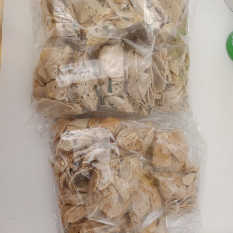 

Keripik Basreng daun jeruk 1500an perpack 10pcs