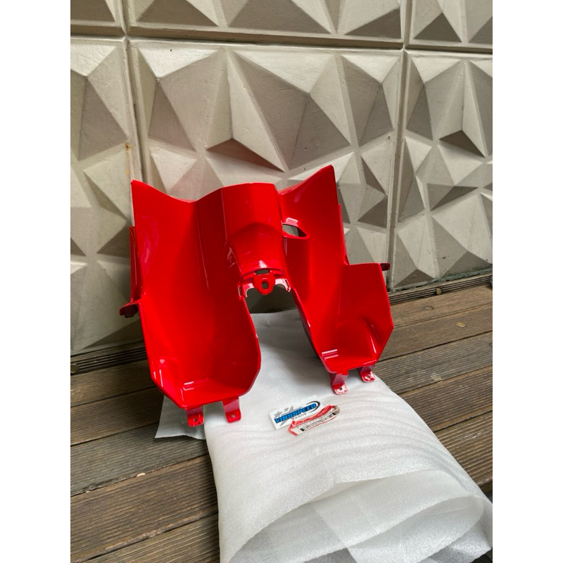 COVER LACI HONDA VARIO TECHNO 110 KARBU COVER INNER UPPER HONDA VARIO TECHNO 110 KARBU 81131-KVB-N50