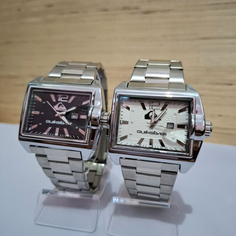 Jam Tangan Pria QUIKSILVER Tanggal Aktif Kotak Analog Rantai Stainless