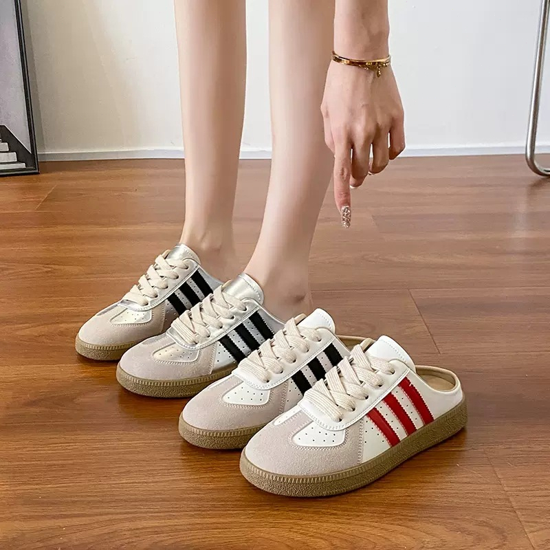 [COD] FEMINO 2024 model eksplosif pelatihan Baotou setengah sandal wanita musim panas di luar memaka