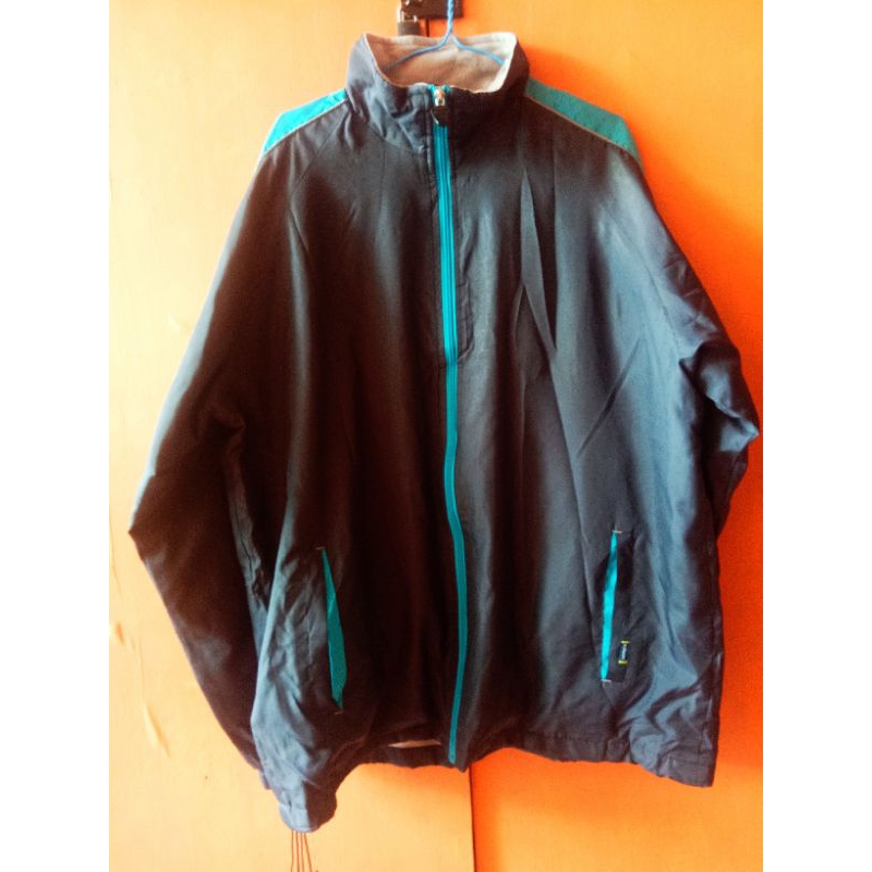 JAKET NEPUCA
