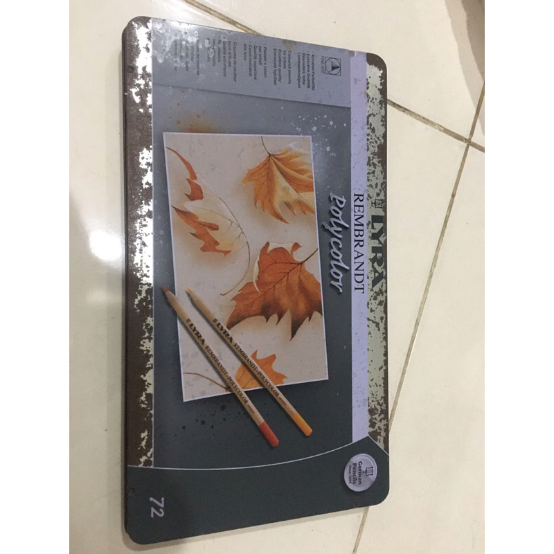 

Pensi warna Lyra rembrant polycolor 72 warna