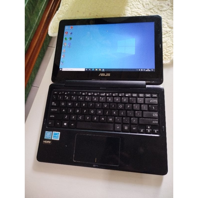 Laptop sekolah dan kerja Asus Transformer TP200s flip Touchscreen