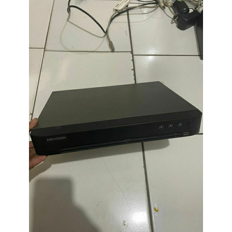 DVR Hikvision 16 Channel DS-7216HQHI-K1(s)