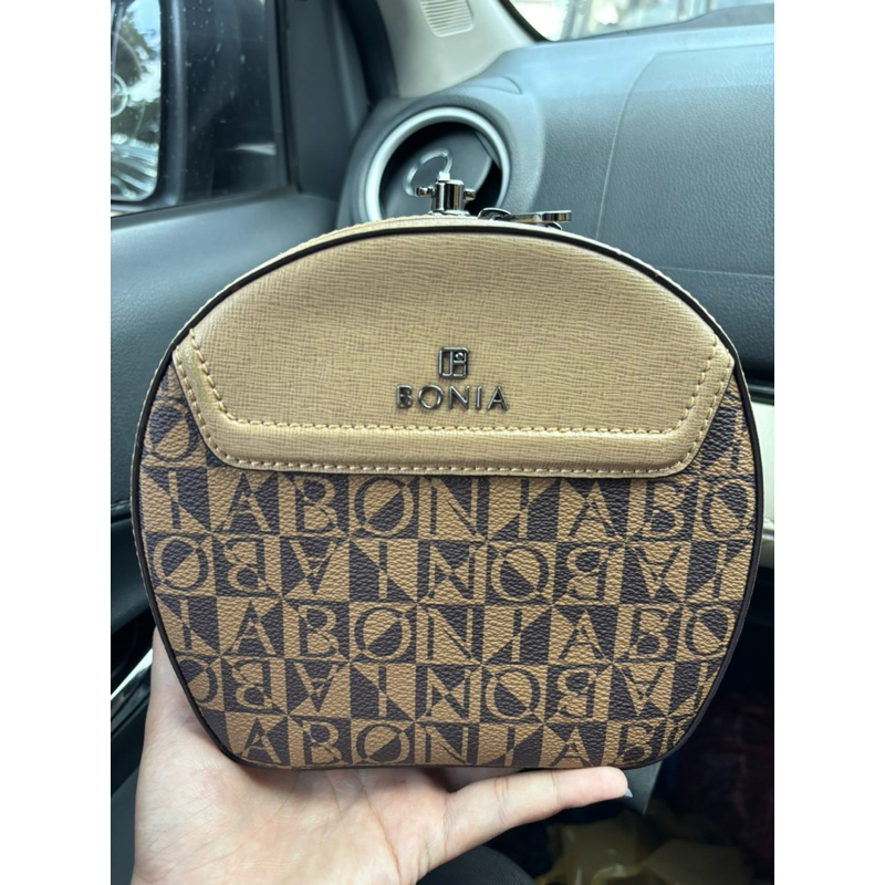 Bonia Sonia Limited Edition 27/99 dan Dompet Bonia list hitam