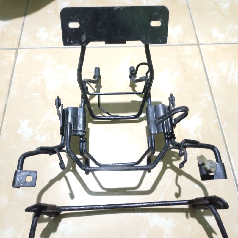 brebet kepala set breket visor lampu depan Honda Tiger revolusi Tiger pece original