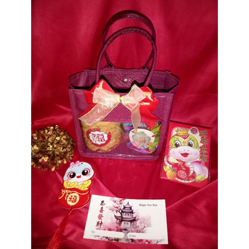 

Khusus Medan - Hampers mini Lucky