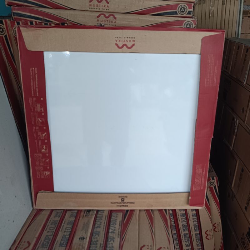 Keramik lantai 50x50 putih polos super white