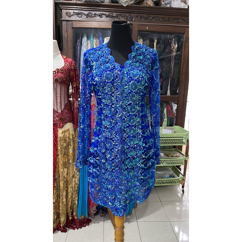 preloved kebaya biru