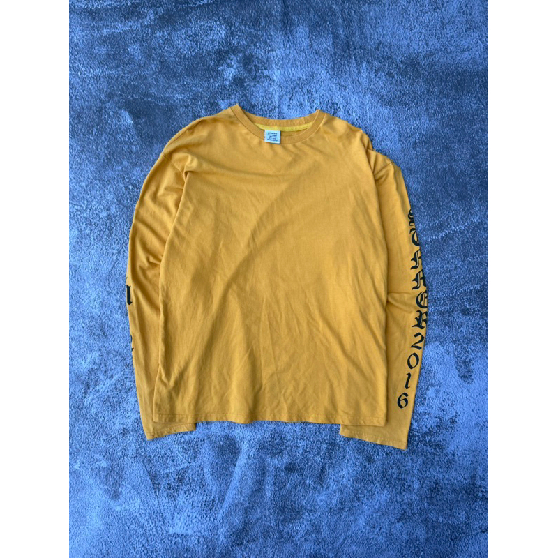 LONG SLEEVE VETEMENTS