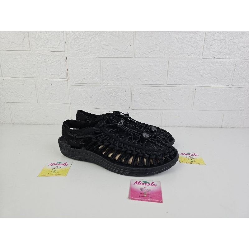Keen Uneek Sandal Triple Black Unisex