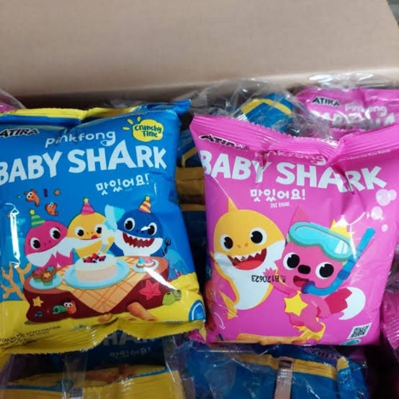 

Chiki Baby Shark BERHADIAH mainan di dalam kemasan isi 10 bungkus.