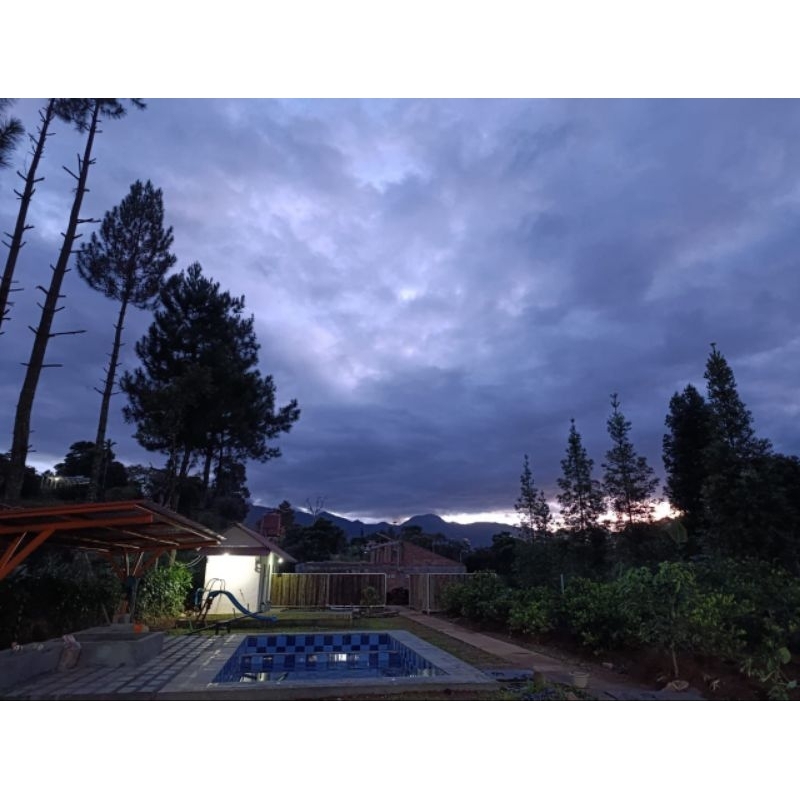 Sewa Villa Puncak/Omah Sikurdi/Villa Bogor/Villa Murah/Penginapan/Staycation/Puncak Bogor/wisata