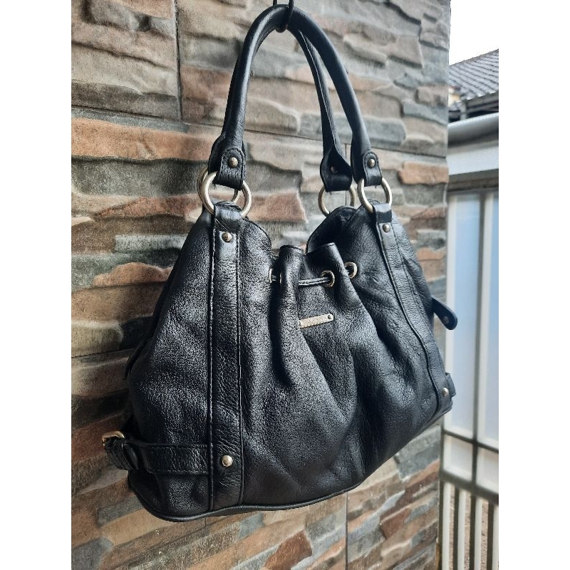 Tenteng Serut Hitam Kulit RENOMA - TAS PRELOVED BRANDED ORIGINAL