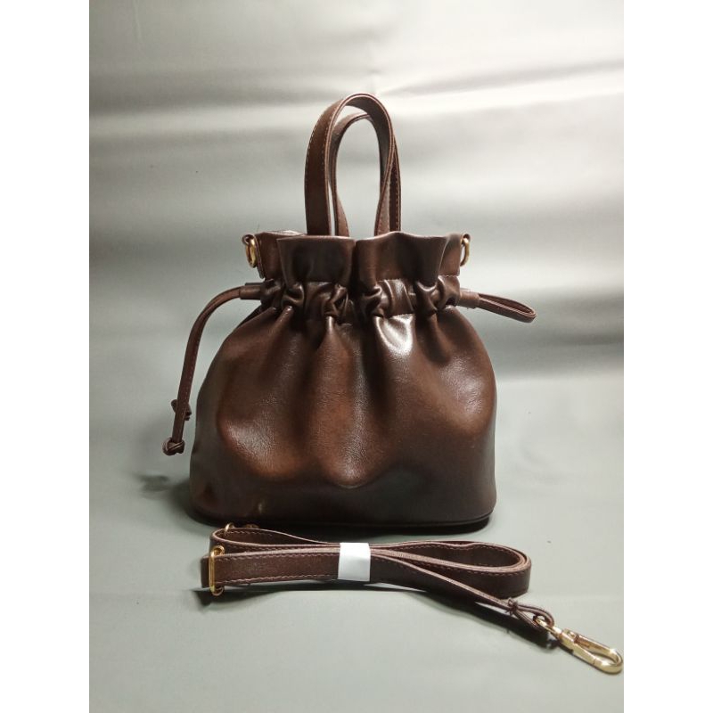 Tas Selempang Kulit Coklat
