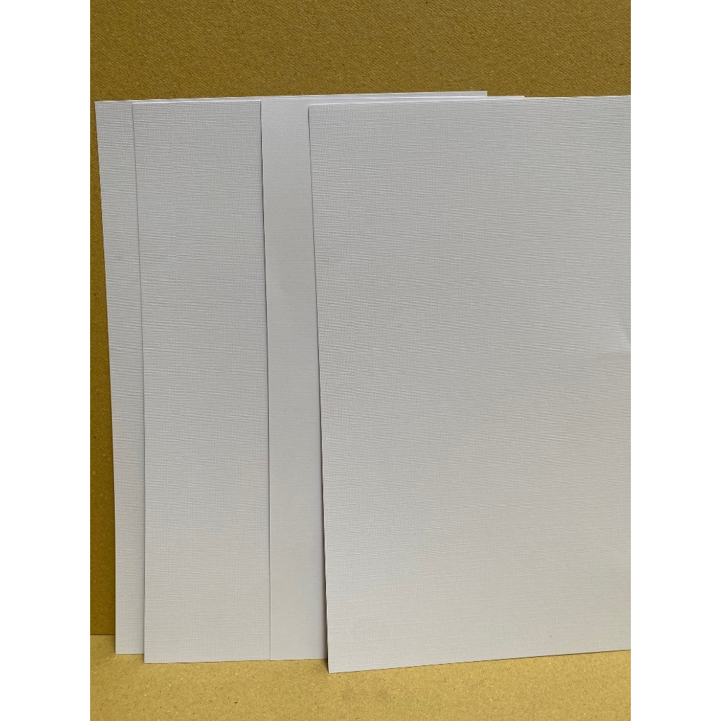 

Kertas LINEN 200 gsm A4 F4 100lbr