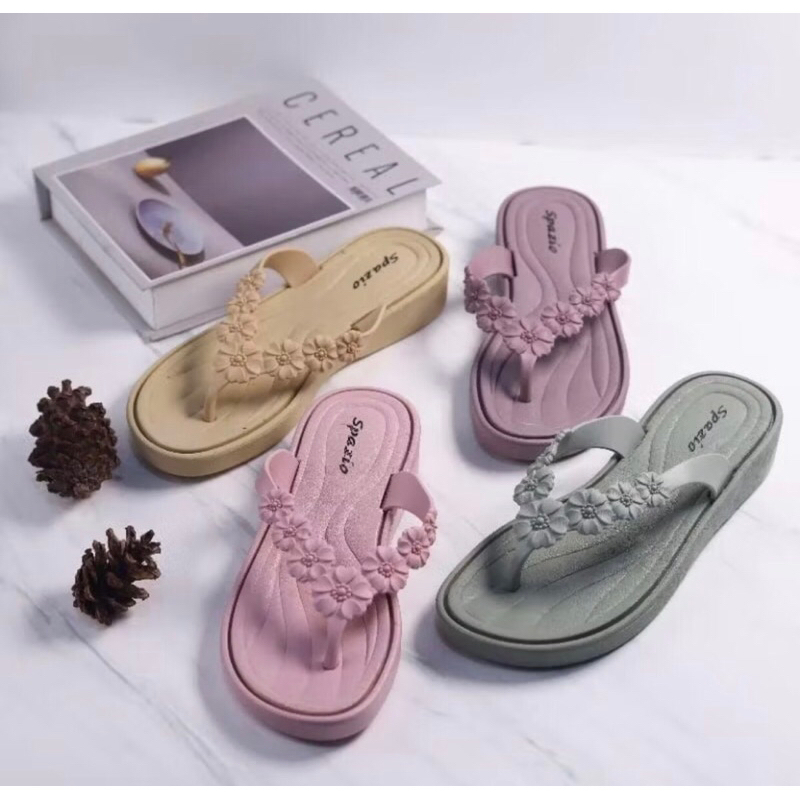 Sandal Jepit Spazio Bunga Timbul Warna Cewek