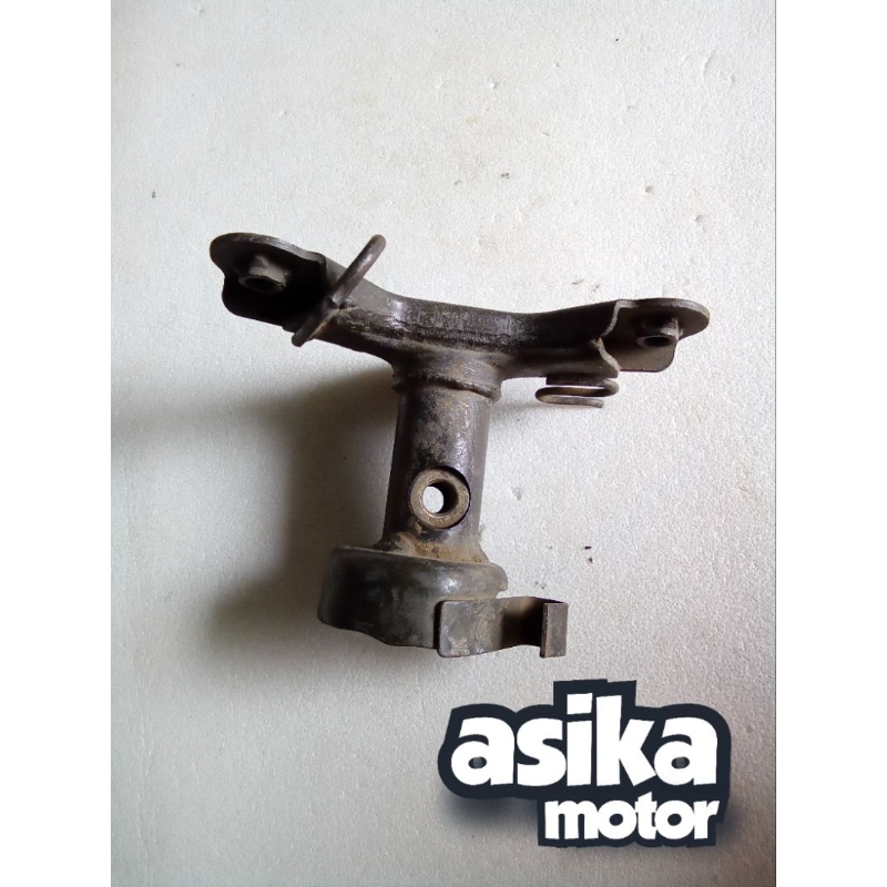 kupu kupu Bracket pangkon dudukan stang stir Suzuki Smash R 110 New Original Copotan motor