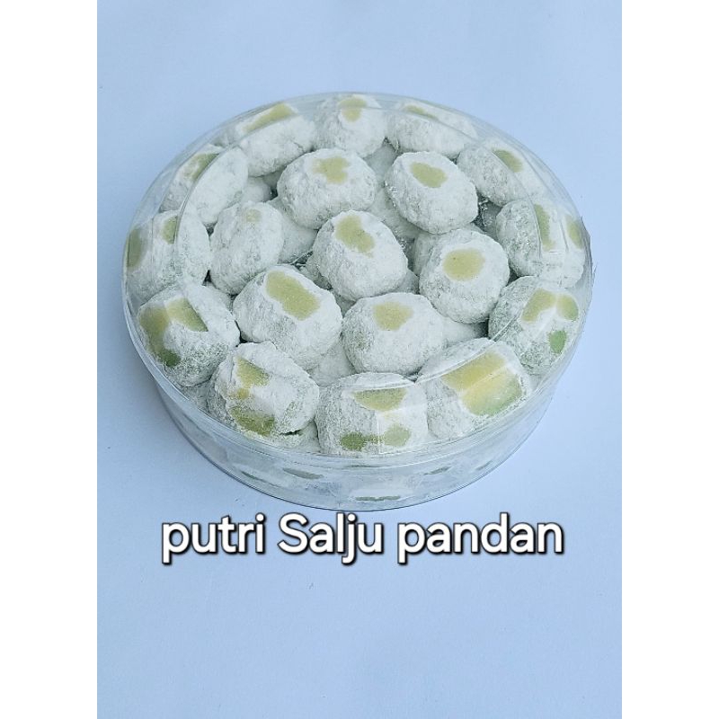 

Kue Nastar Salju Pandan