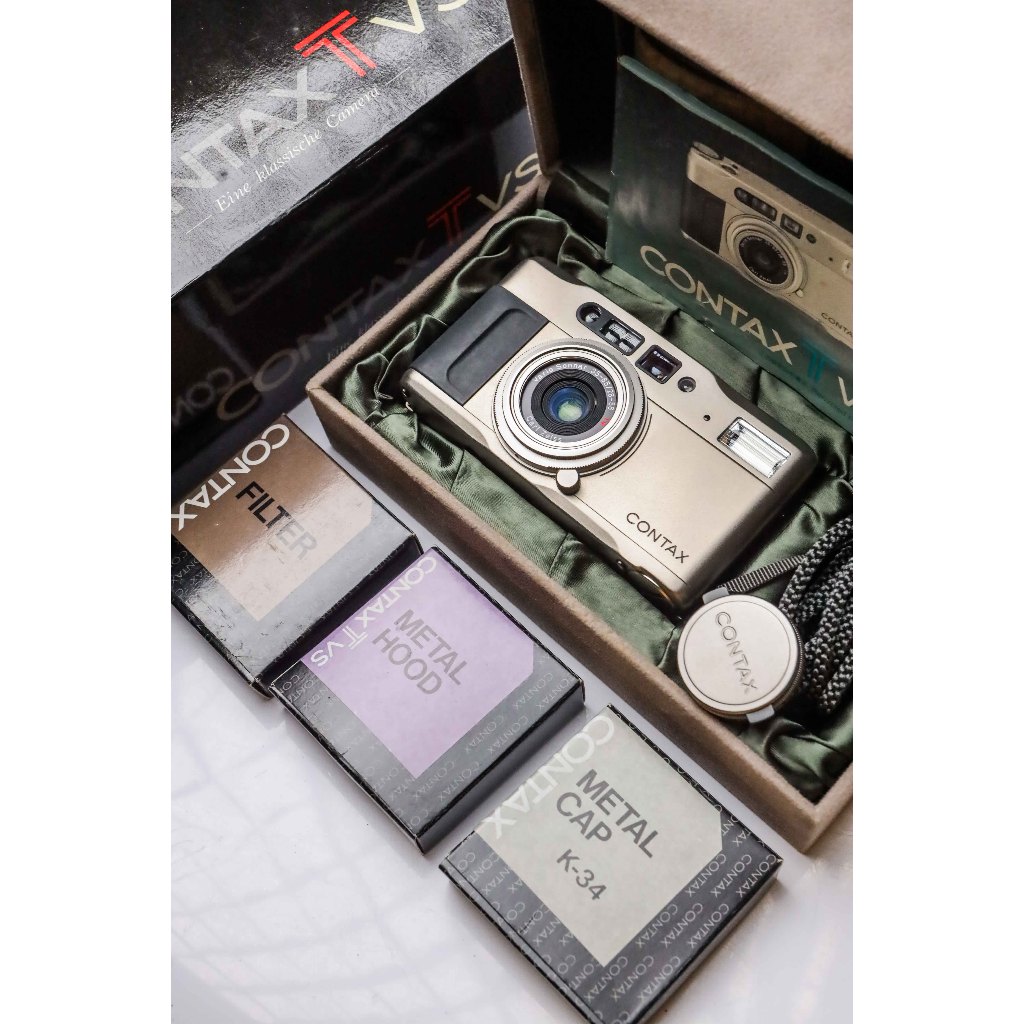 Kamera Analog Contax TVS New Old Stock  Fullset  Jarang Ada