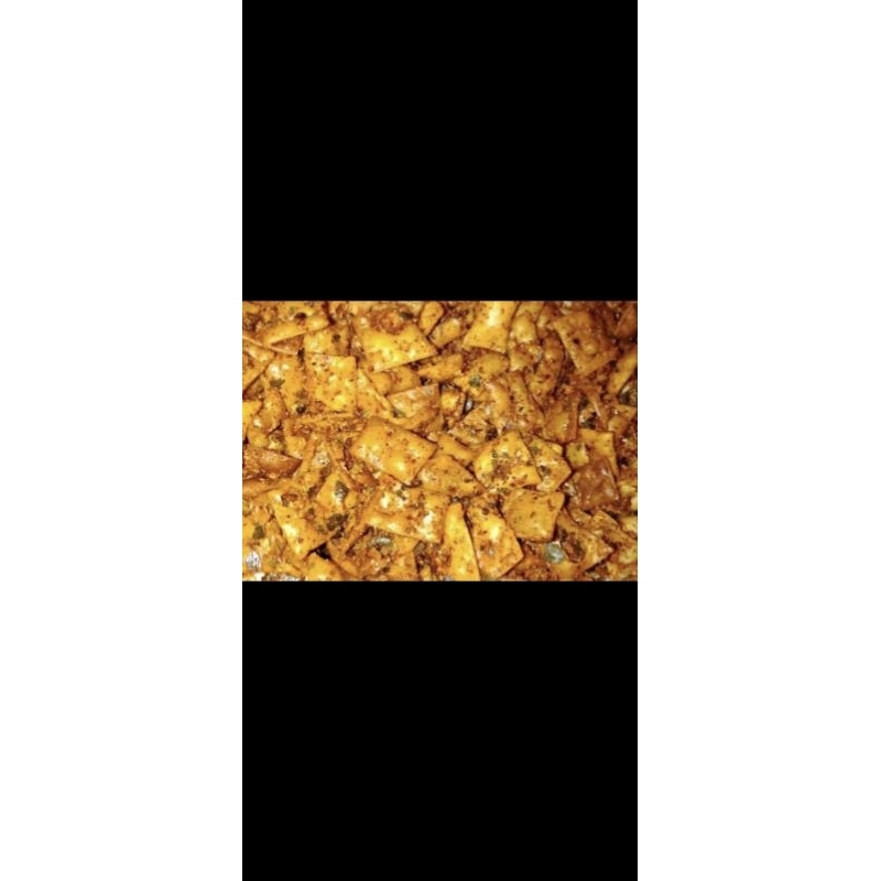 

Keripik Pangsit Pedas Daun Jeruk