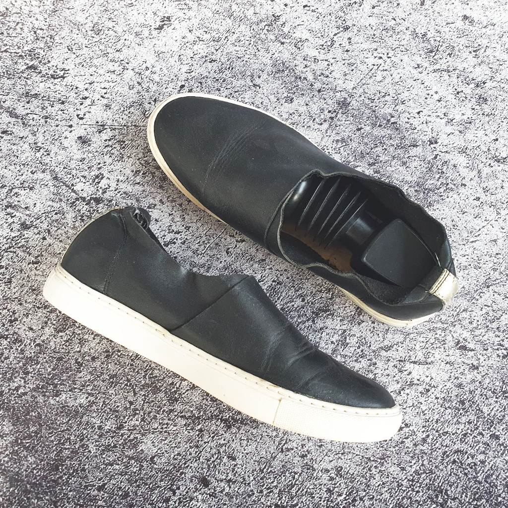Sepatu Sneakers Kenneth Cole Kulit - Size 36 sd 37 - Original - Second - Preloved