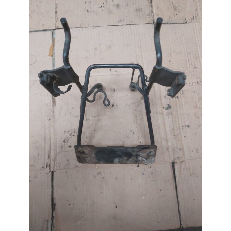 Breket pangkon lampu depan tiger 2008 ori copotan