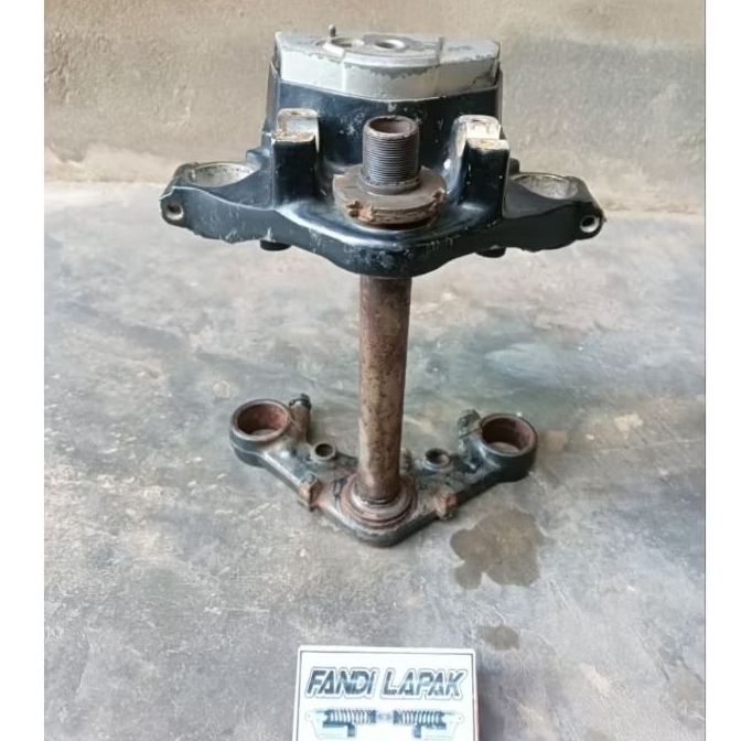 segitiga T atas bawah Honda Megapro Primus hiu tiger original